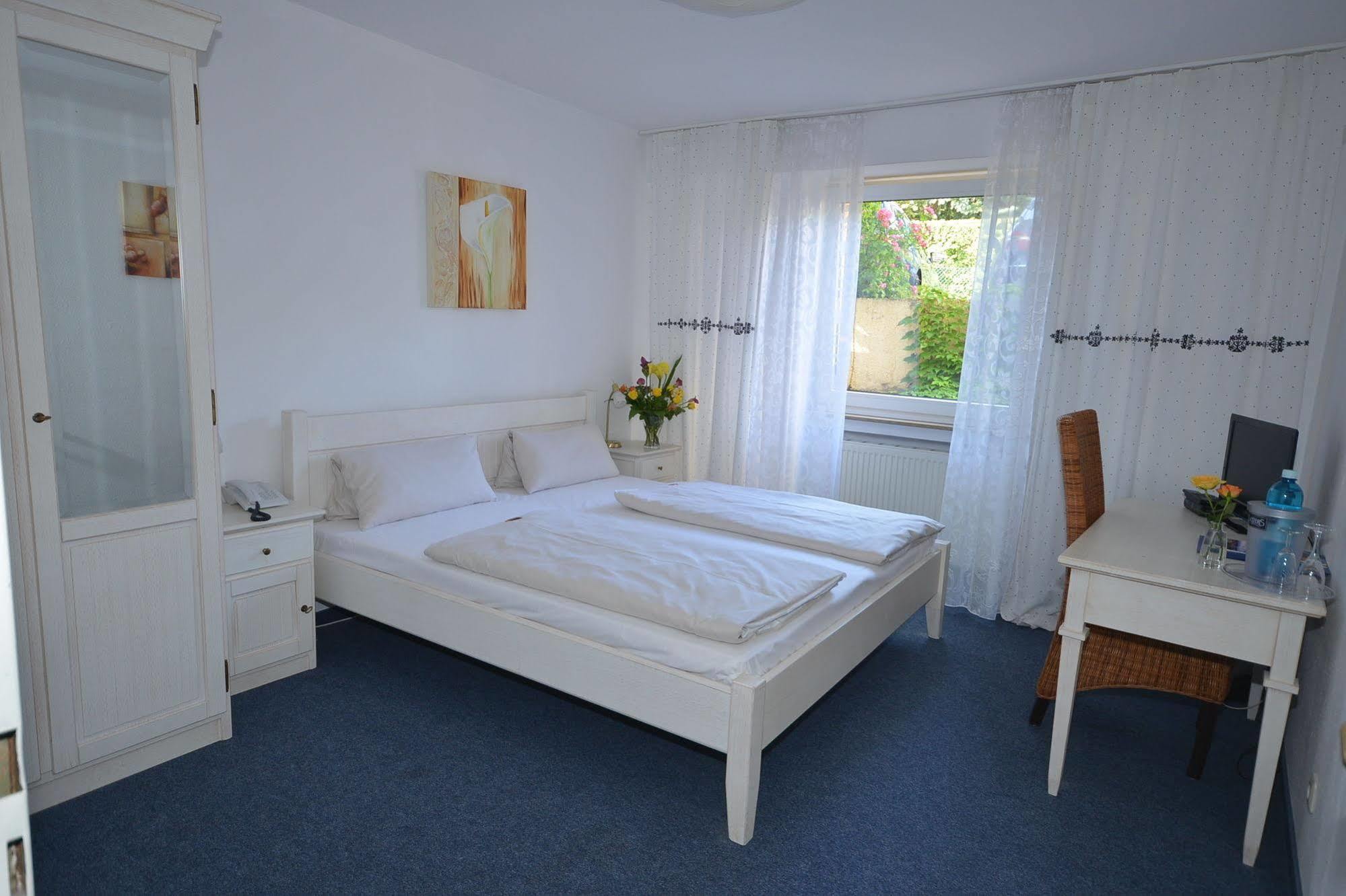 Alpha Hotel Garni Dietzenbach Extérieur photo