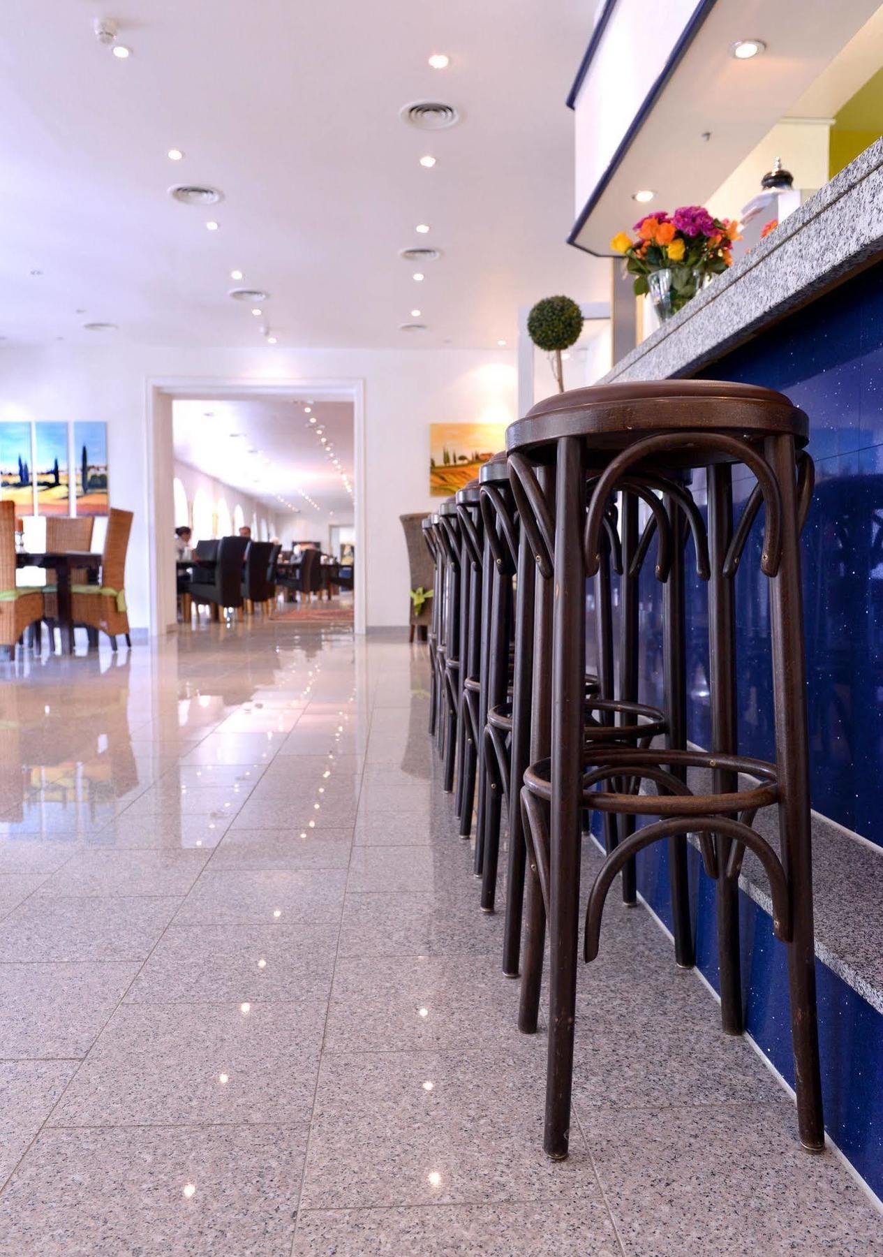 Alpha Hotel Garni Dietzenbach Extérieur photo